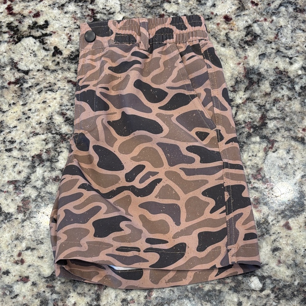 BURLEBO Kids Brown and Black Camo Shorts
